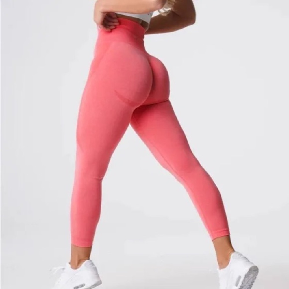 NVGTN coral contour leggings size small